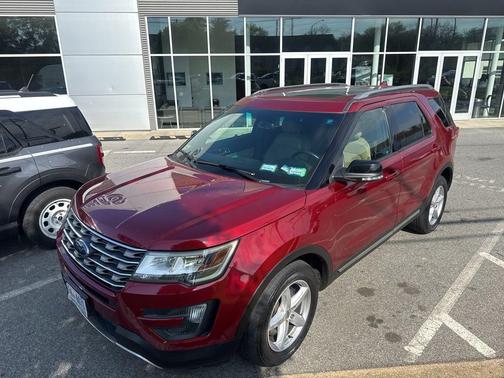 Ruby Red Metallic 2016 Ford Explorer XLT