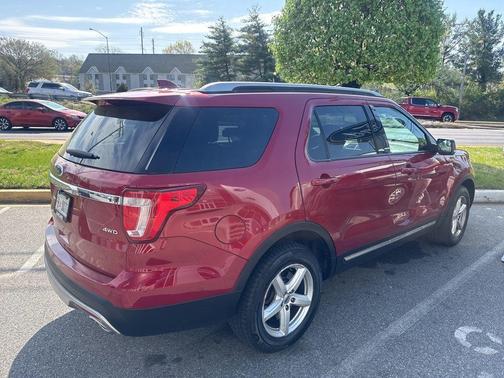 Ruby Red Metallic 2016 Ford Explorer XLT