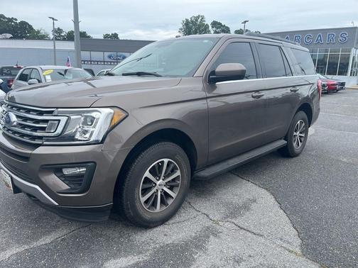 Stone Gray Metallic 2019 Ford Expedition XLT