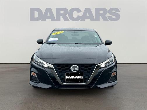 Black 2019 Nissan Altima 2.5 SR