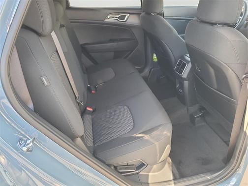 2026 Kia Sportage Hybrid S