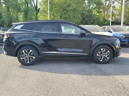 2025 Kia Sportage EX