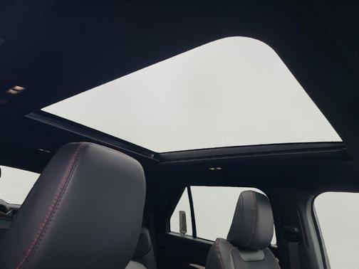 Agate Black Metallic 2026 Ford Explorer ST
