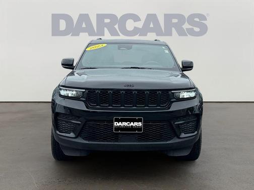 Diamond Black 2023 Jeep Grand Cherokee Altitude