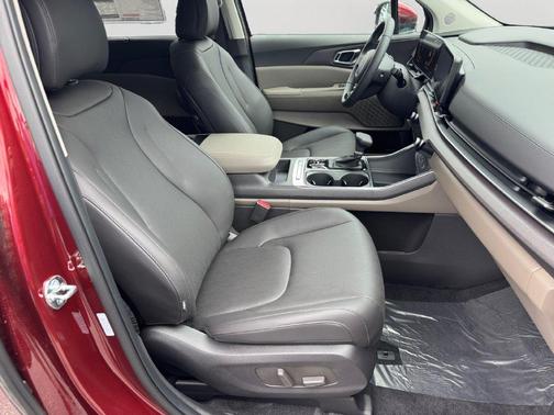 Flare Red 2026 Kia Carnival EX