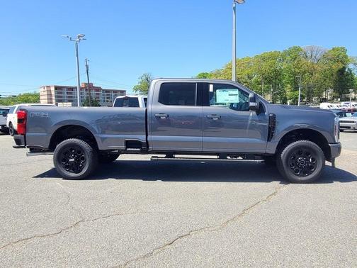 2025 Ford F-350 XLT