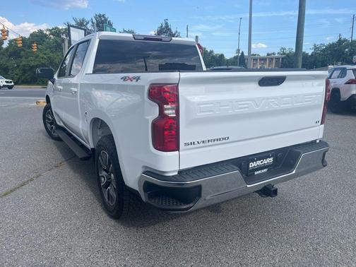 Summit White 2025 Chevrolet Silverado 1500 LT