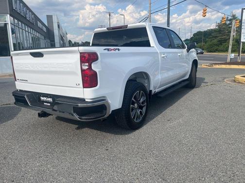 Summit White 2025 Chevrolet Silverado 1500 LT