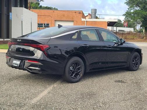 2026 Kia K5 LXS
