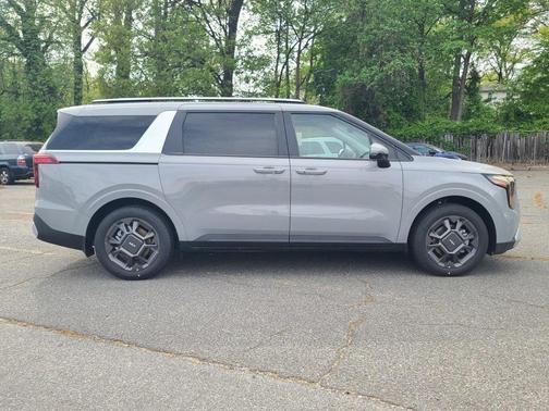 2025 Kia Carnival Hybrid EX