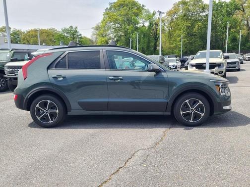 2025 Kia Niro Plug-In Hybrid EX