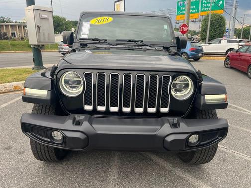Black Clearcoat 2018 Jeep Wrangler Unlimited Sahara