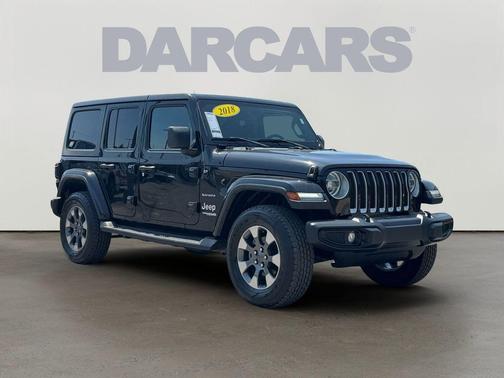 Black Clearcoat 2018 Jeep Wrangler Unlimited Sahara