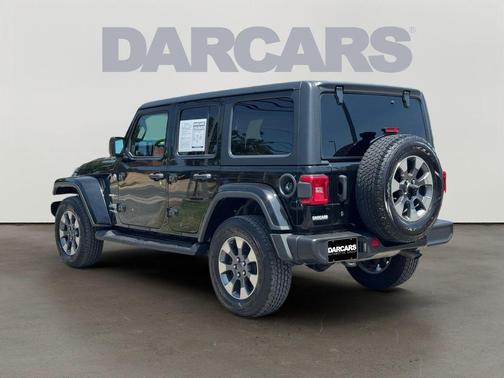 Black Clearcoat 2018 Jeep Wrangler Unlimited Sahara