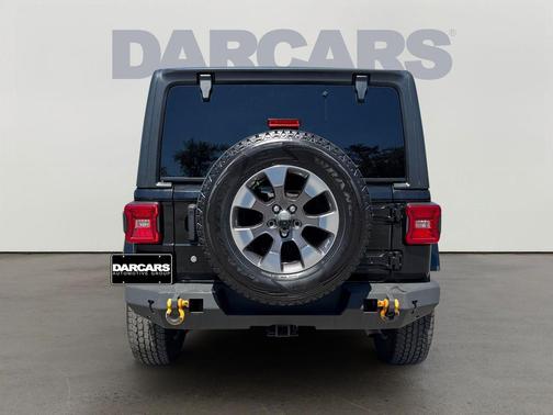 Black Clearcoat 2018 Jeep Wrangler Unlimited Sahara