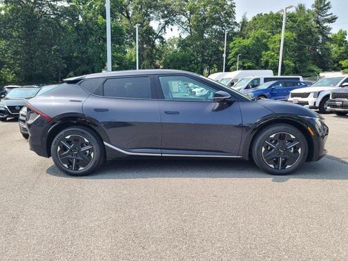 2025 Kia EV6 Wind