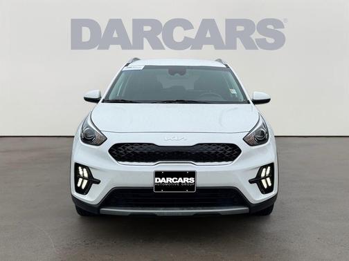 Snow White Pearl 2022 Kia Niro LXS