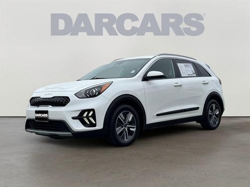 Snow White Pearl 2022 Kia Niro LXS