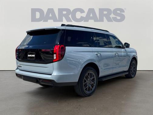 Gray Metallic 2026 Ford Expedition Platinum