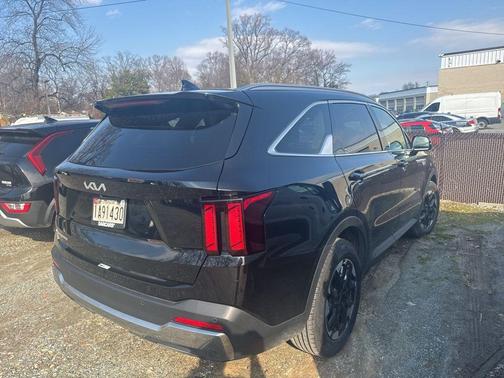 2024 Kia Sorento S