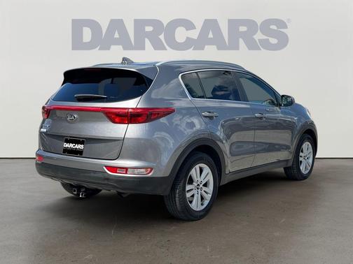Mineral Silver 2018 Kia Sportage LX