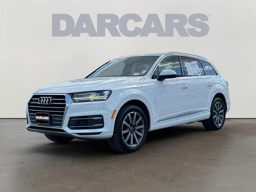 Carrara White 2019 Audi Q7 45 Premium Plus