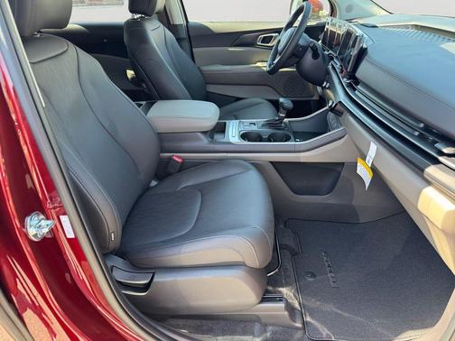 Flare Red 2026 Kia Carnival LXS