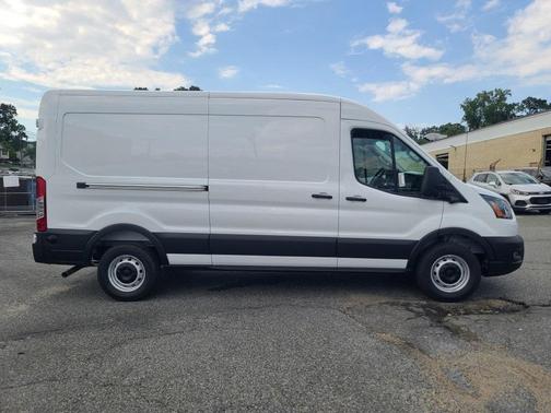 2025 Ford Transit-250 148 WB Medium Roof Cargo