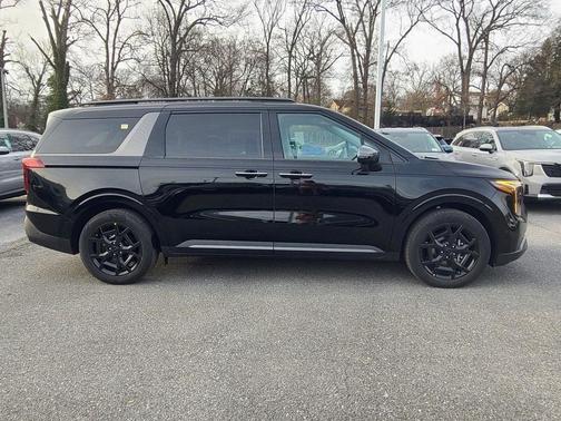 2025 Kia Carnival Hybrid SX