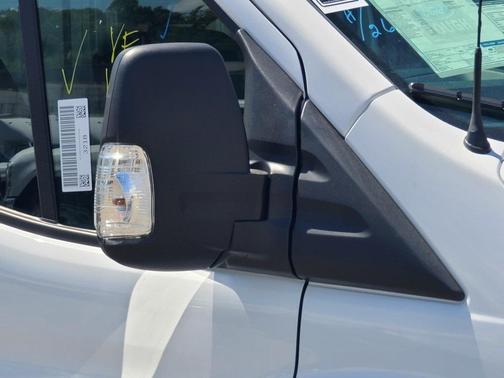 2025 Ford Transit-250 148 WB Medium Roof Cargo