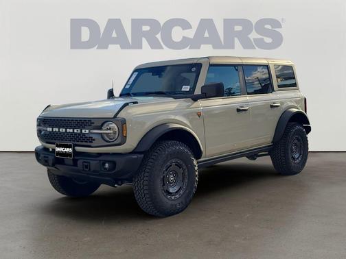 Desert Sand 2025 Ford Bronco Badlands