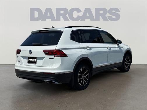 Pure White 2021 Volkswagen Tiguan 2.0T SE