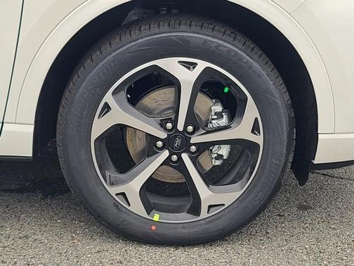 2025 Ford Escape ST-Line Elite