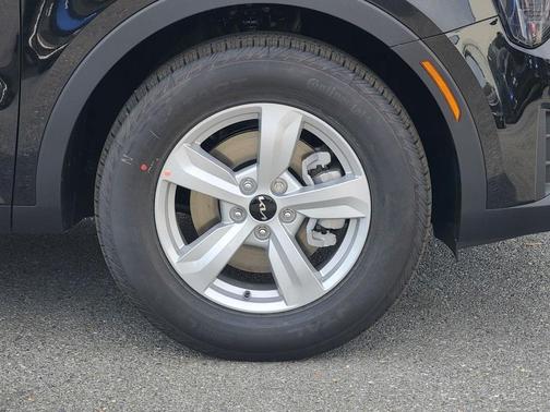 2025 Kia Sorento LX