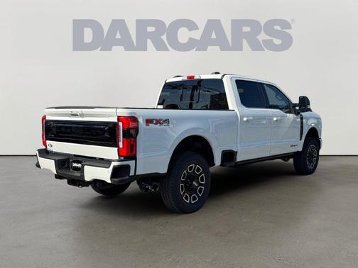 Star White 2027 Ford F-350 Platinum