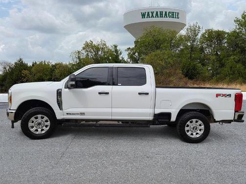 OXFORD WHITE 2024 Ford F-250 XLT