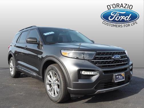 Photo 1 of 25 of 2020 Ford Explorer XLT