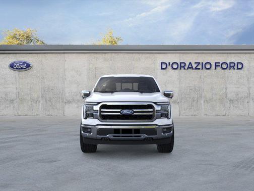 Star White Metallic Tri-Coat 2026 Ford F-150 Lariat