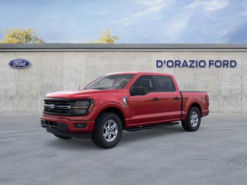RUBY RED METALLIC TINTED CC 2026 Ford F-150 XLT