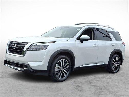 2025 Nissan Pathfinder Platinum 4WD