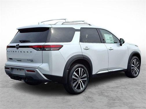 2025 Nissan Pathfinder Platinum 4WD