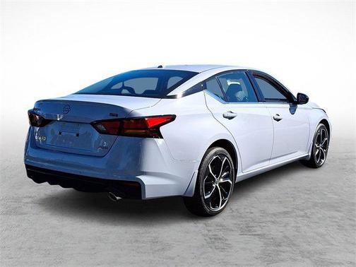 2025 Nissan Altima SR AWD