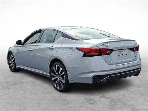 2022 Nissan Altima SR Intelligent AWD