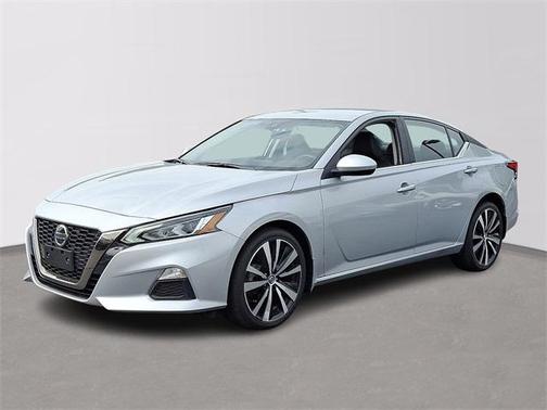 2022 Nissan Altima SR Intelligent AWD