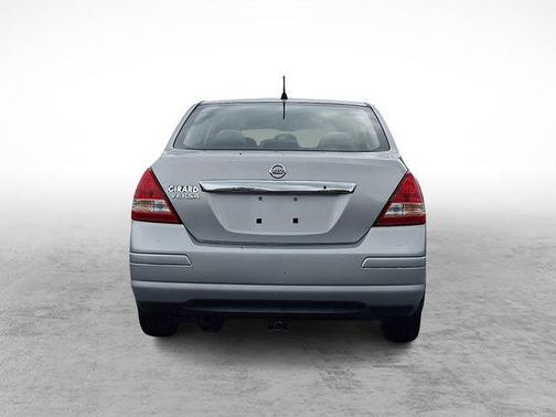 Brilliant Silver Metallic 2008 Nissan Versa S