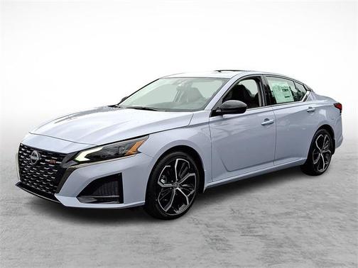 2025 Nissan Altima SR FWD