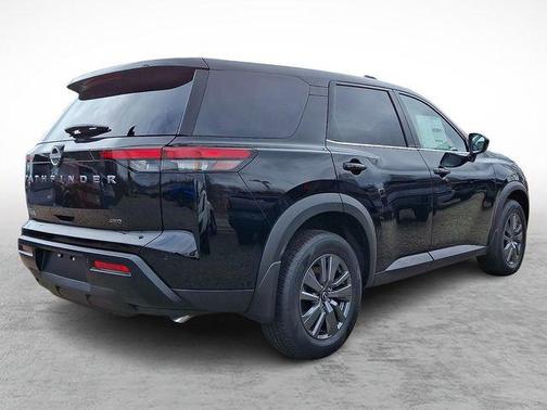 2026 Nissan Pathfinder S