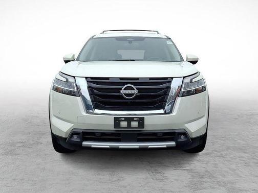 2022 Nissan Pathfinder Platinum 4WD