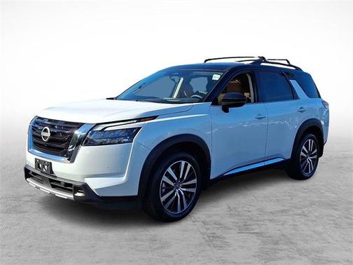 2025 Nissan Pathfinder Platinum 4WD