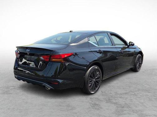 Super Black 2026 Nissan Altima SV FWD